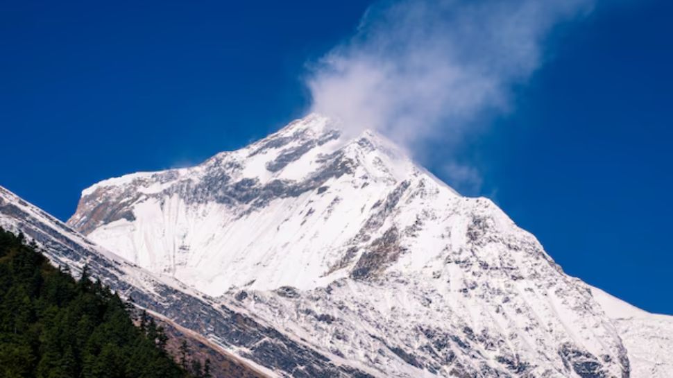 Dhaulagiri (8,167 m / 26,795 ft) – Nepal