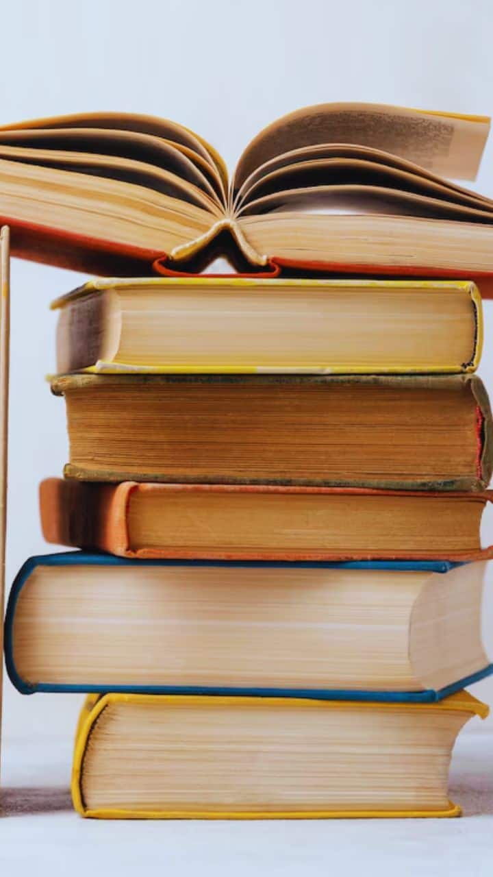 6 Life-Changing Books That Will Help You Manage Stress and Anxiety
