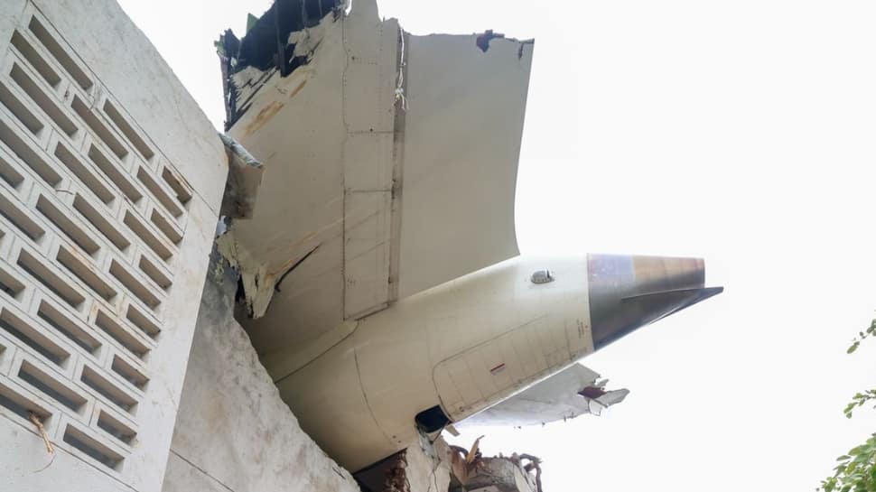 Agra Couple Among Victims Of AI-171 Crash; Grief Grips Native Village Agra Couple Among Victims Of AI-171 Crash; Grief Grips Native Village
