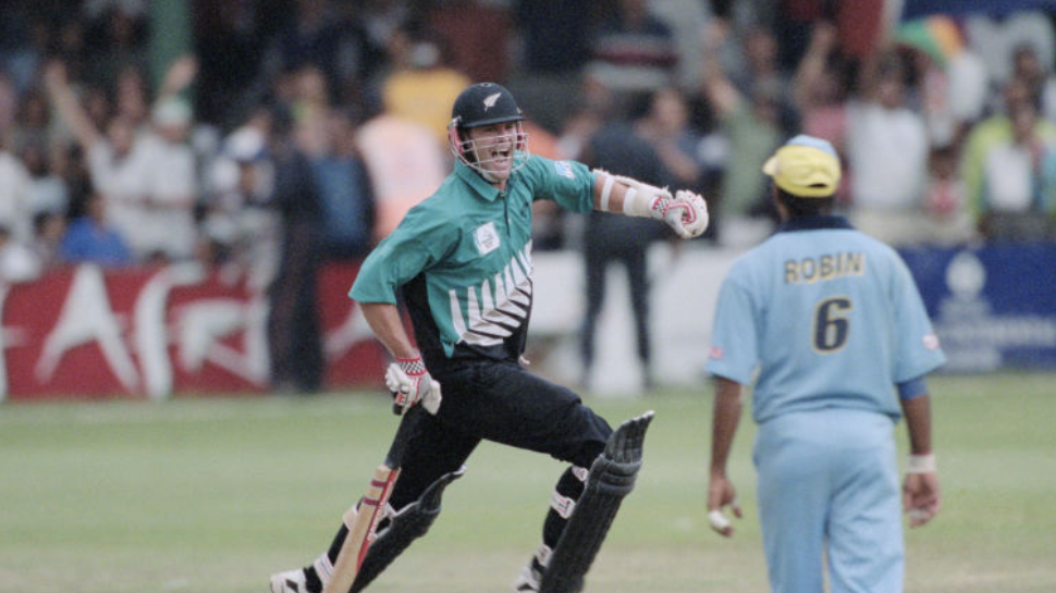 Chris Cairns – 102 vs IND (2000 Champions Trophy Final)