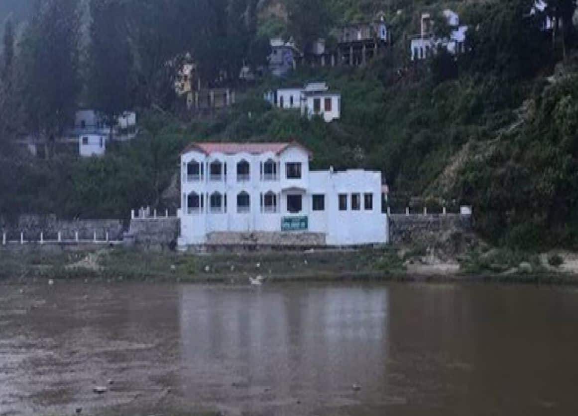 Mark Zuckerberg Neem Karoli Baba, Hanuman Garhi Neem Karoli Baba, Kakrighat Baba Ashram, Shitla Khet