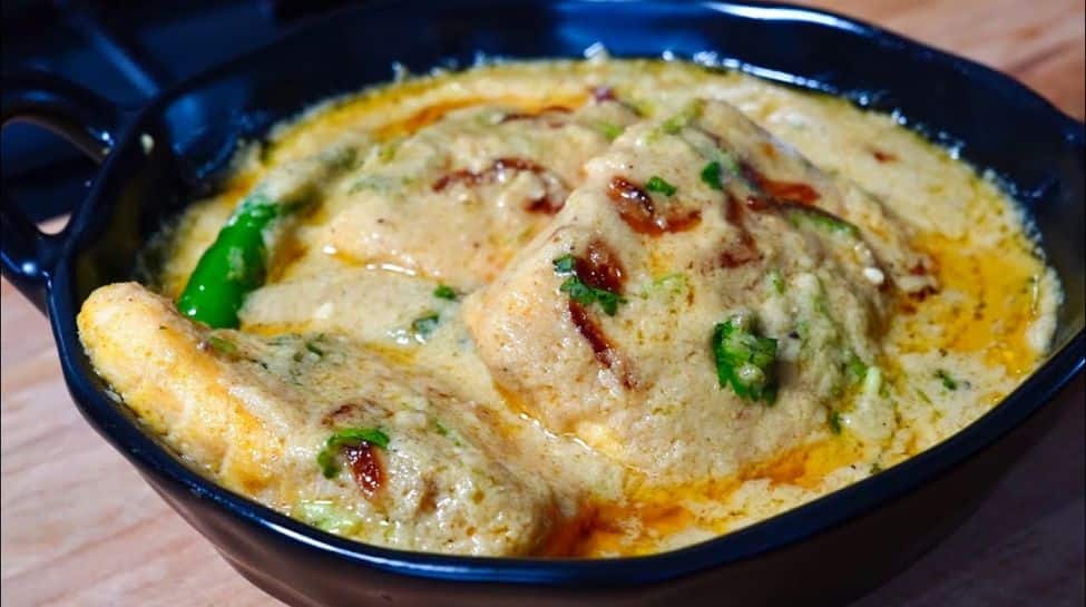 6. Doi Maach (Bengali Fish in Yogurt Gravy)