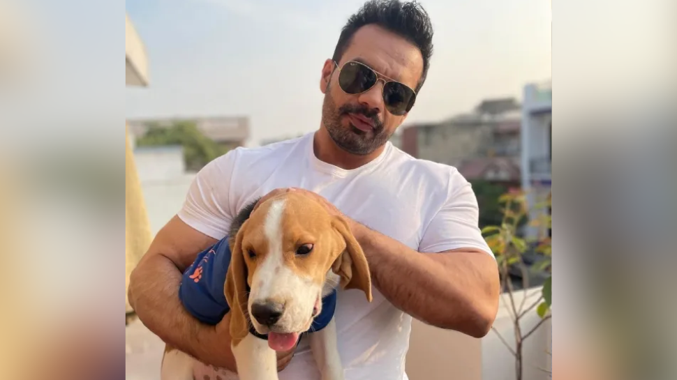 Gaurav Taneja Criticized For Abandoning His Dog