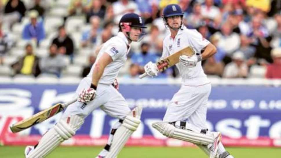 350 Runs – Ian Bell & Kevin Pietersen