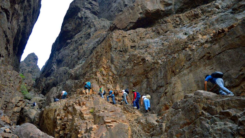 Harishchandragad Trek via Nalichi Vaat, Maharashtra