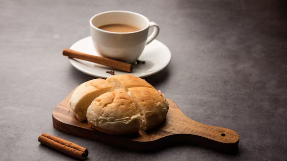 Masala Chai and Bun Maska