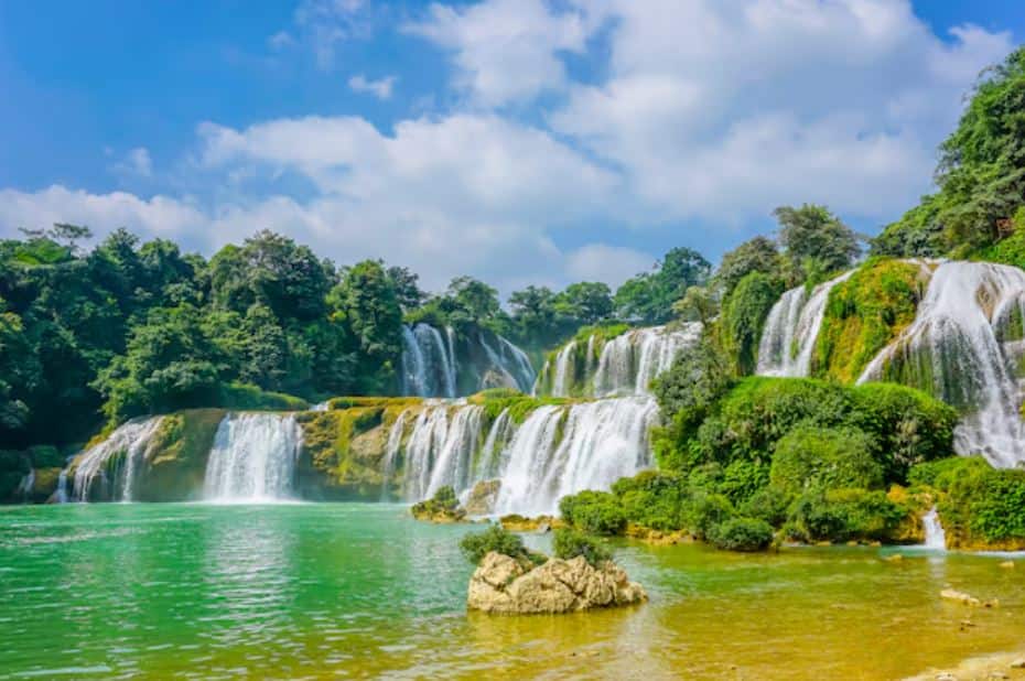 Chandrakona: Waterfalls, Wildlife, and Lake Serenity nature escapes from Guwahati, Guwahati weekend getaways, lesser-known hill stations