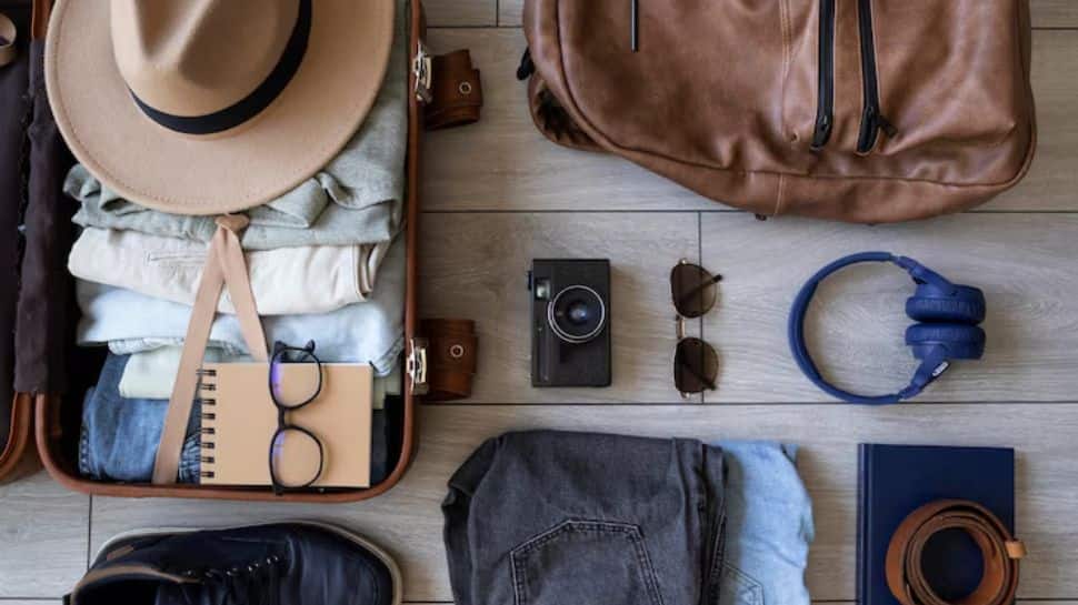 Keep an Eye on Your Belongings in Tourist Hotspots