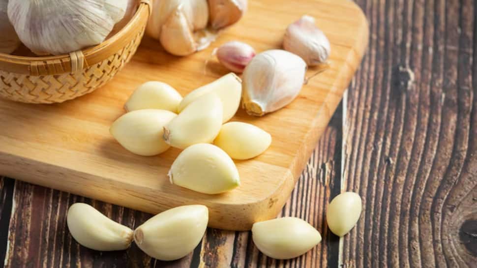What Happens To Your Body When You Eat Garlic Daily For A Month? Results Will Surprise You! | Health News