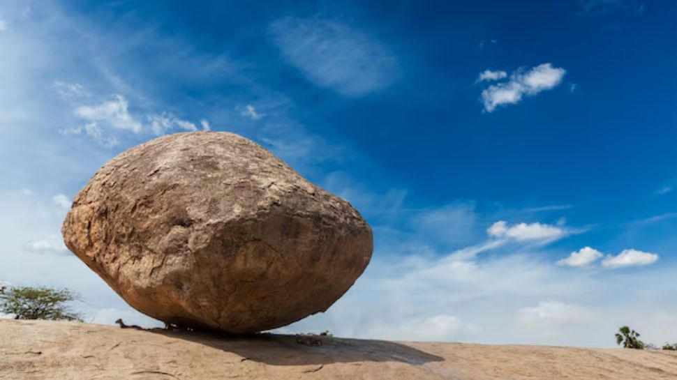 Balancing Rock, Mahabalipuram, Tamil Nadu