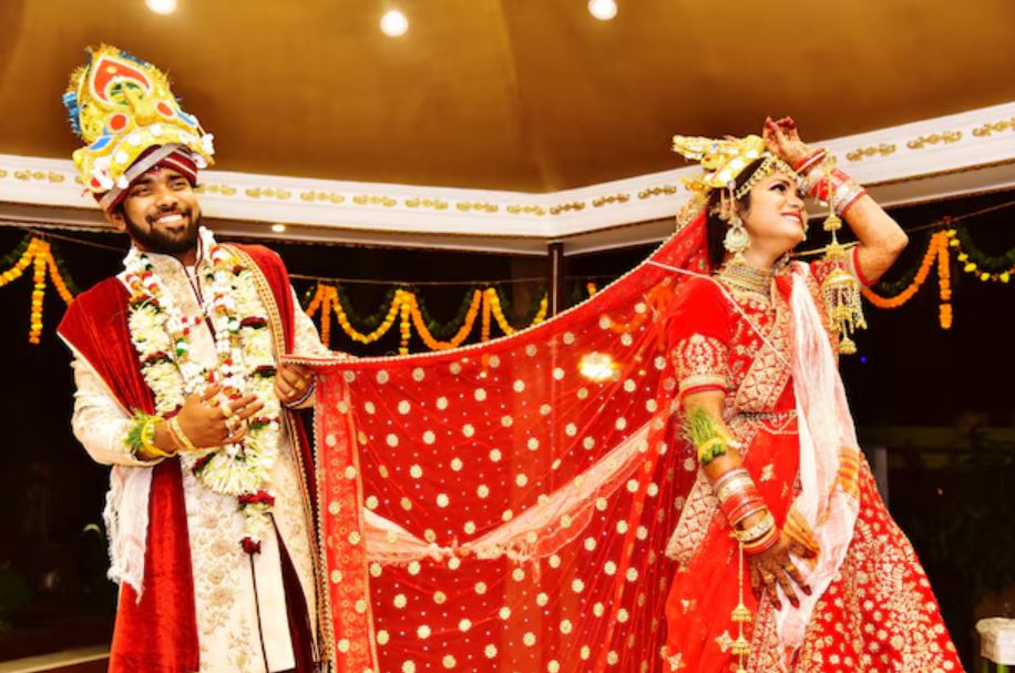 marriage lines on hand meaning, palmistry love prediction, how to read marriage lines