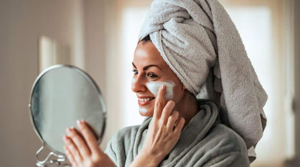 The Future Of Beauty: Organic vs Tech-Infused Skincare In 2025