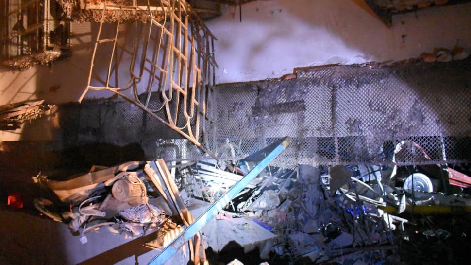 Bangladesh: Four Injured In Explosion While Cleaning Water Tank