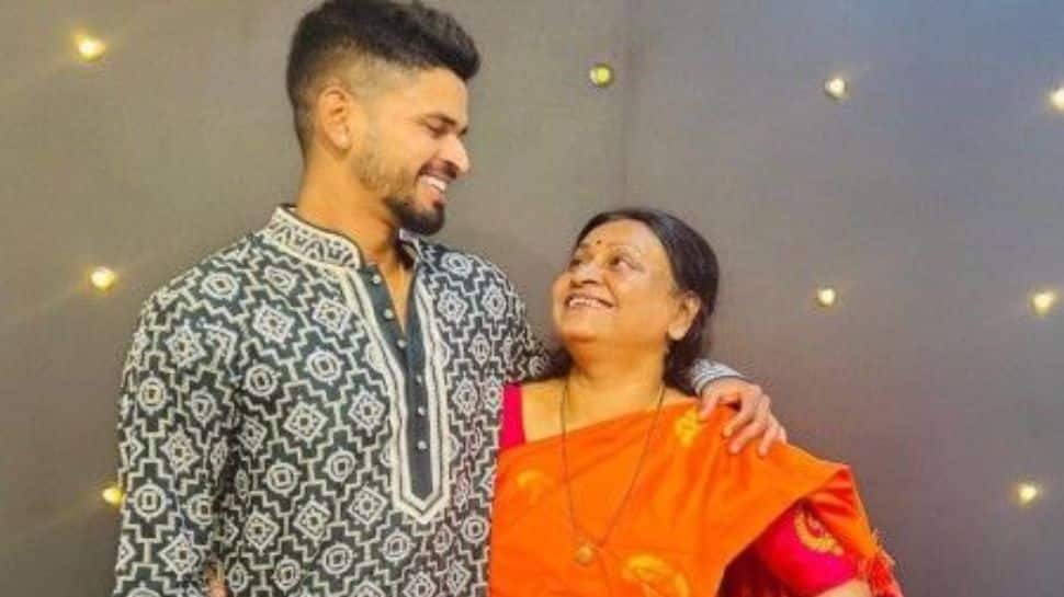 एक माँ के साथ श्रेयोस अय्यर का स्वस्थ क्षण स्पार्क्स डिबेट टेस्ट टीम से एक बहिष्करण के रूप में वायरल हो जाता है – मीरा