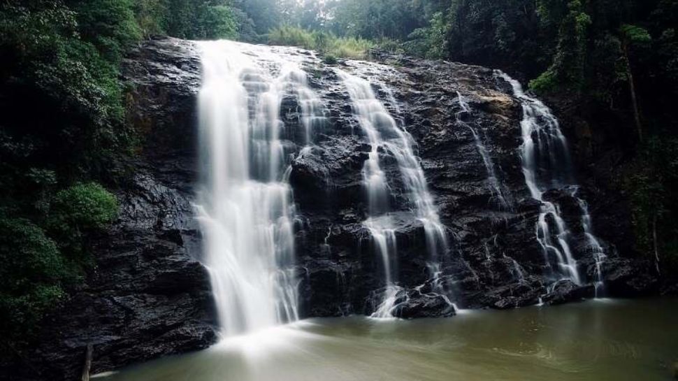 Coorg – Karnataka: Coffee Estates and Cascading Waterfalls