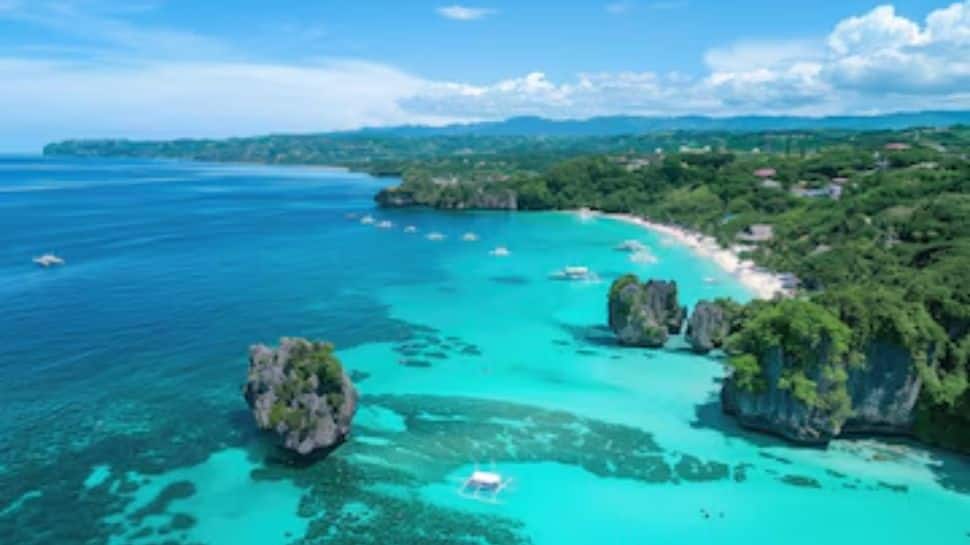 White Beach, Boracay – Philippines’ Island Paradise