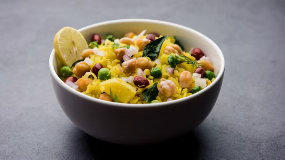 Maharashtrian Poha – Light and Flavourful