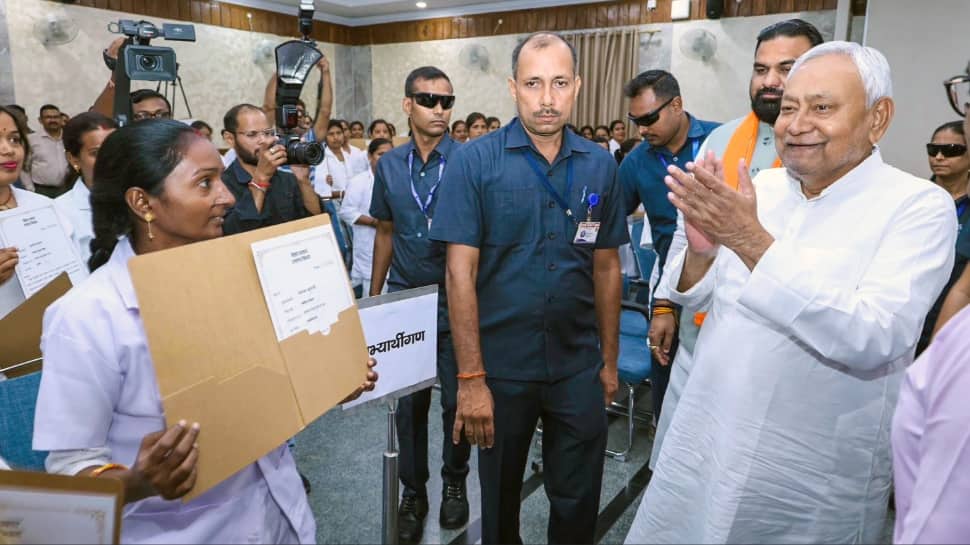 Bihar Women Get 35% Reservation In Government Jobs; CM Nitish Kumar`s Cabinet Approves Key Reforms Ahead Of Elections