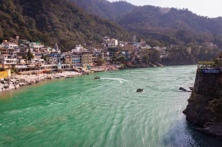 monsoon travel India, best rainy season getaways, riverside destinations India, magical monsoon plac