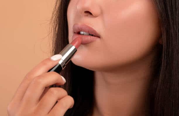 Timeless Beauty: Best Nude Lipsticks for Effortless Everyday Glam