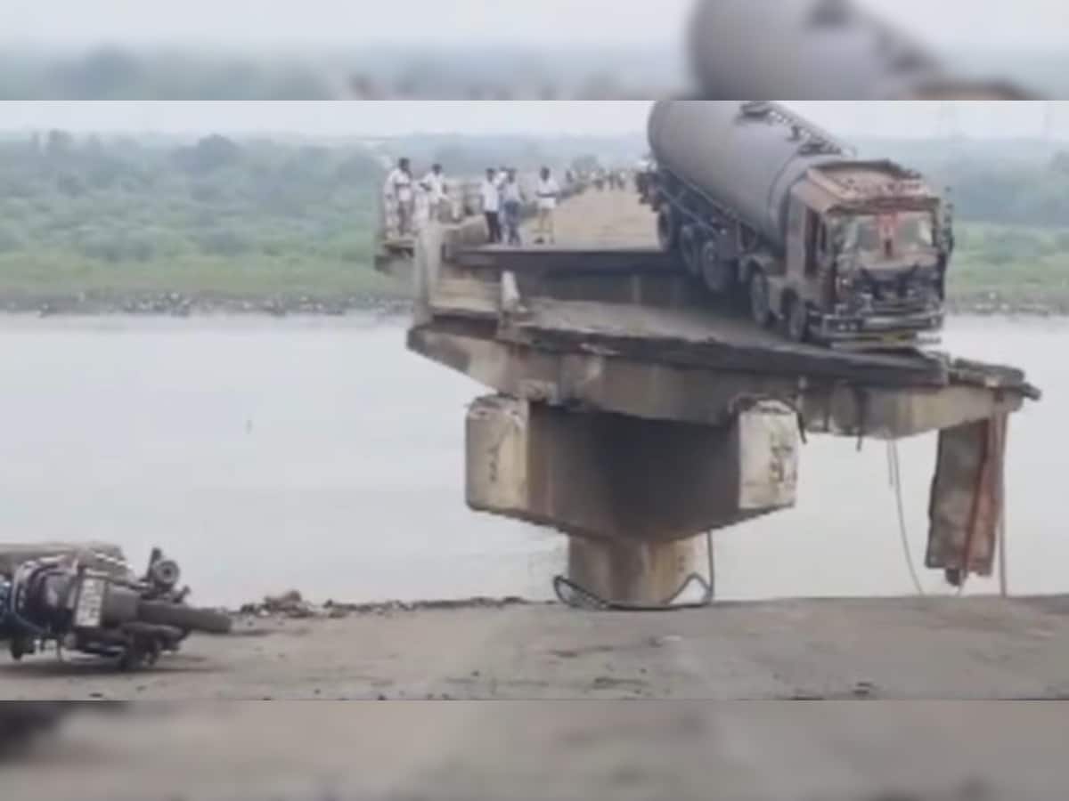 Gujarat`s Gambhira Bridge Collapse: Nine Dead, Nine Rescued; Connectivity Between Anand And Vadodara Disrupted