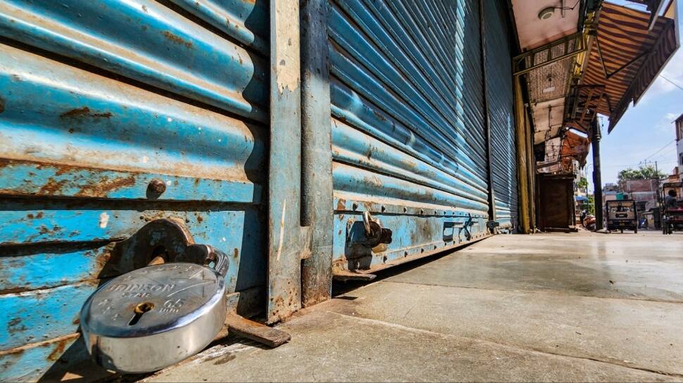 Bharat Bandh: Ernakulam Shuts Down As Public Transport, Shops Hit By Nationwide Strike Bharat Bandh: Ernakulam Shuts Down As Public Transport, Shops Hit By Nationwide Strike