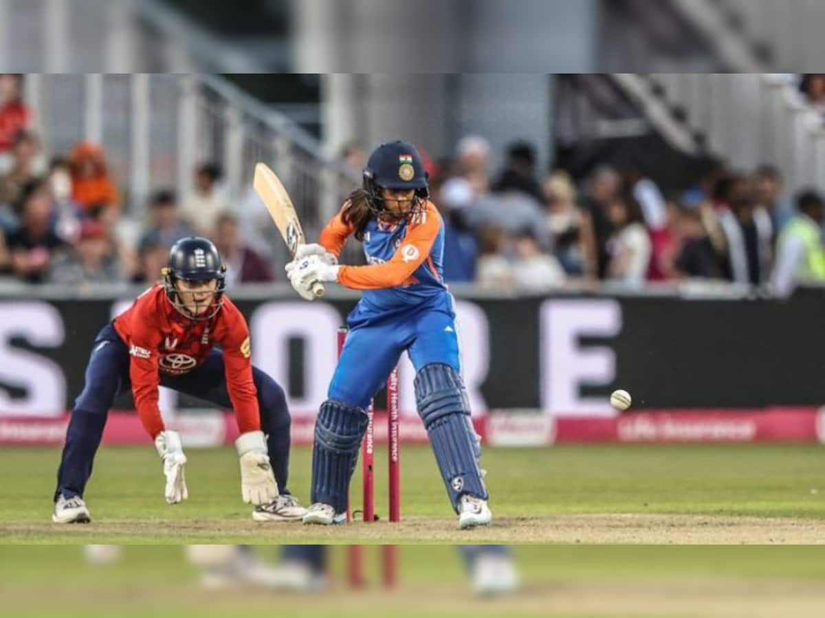 महिला महिला क्रिकेट टीम इंग्लैंड में T20I श्रृंखला की पहली जीत के साथ इतिहास बनाती है, ओल्ड ट्रैफर्ड में मेजबान को 3-1 से हराया