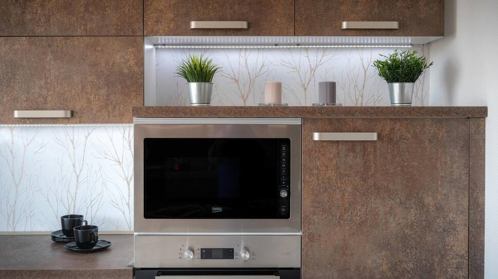 Microwave Oven