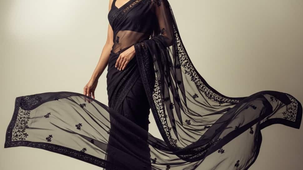 Must Have Black Sarees To Grab Now at Myntra – Your Ultimate Buying Guide