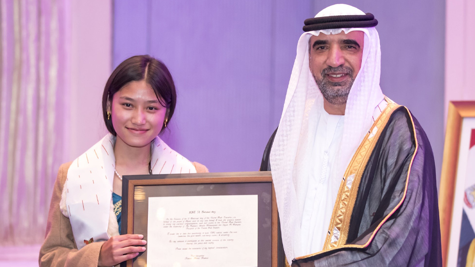 Meet Girl With The World’s Most Beautiful Handwriting