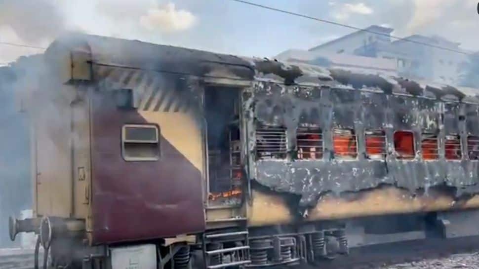 Andhra Pradesh: Fire Breaks Out In Stationed Train Coaches At Tirupati Railway Station