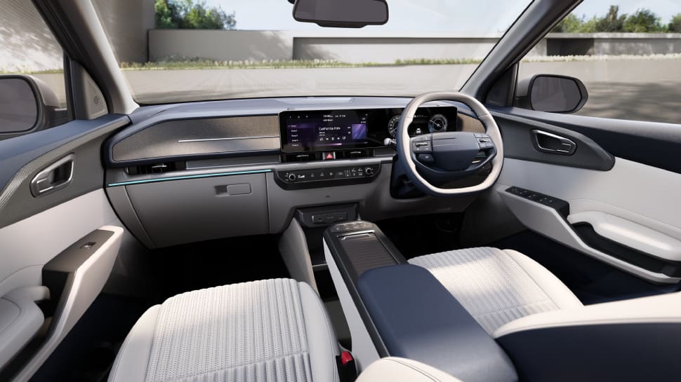 India's Cheapest 7-Seater Electric Car: 490Km Range, Dual 12.3-inch ...