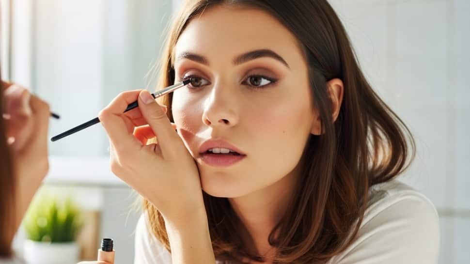 Glow on the go: Essentials to have as a Clean Girl every day make up look! Glow on the go: Essentials to have as a Clean Girl every day make up look!