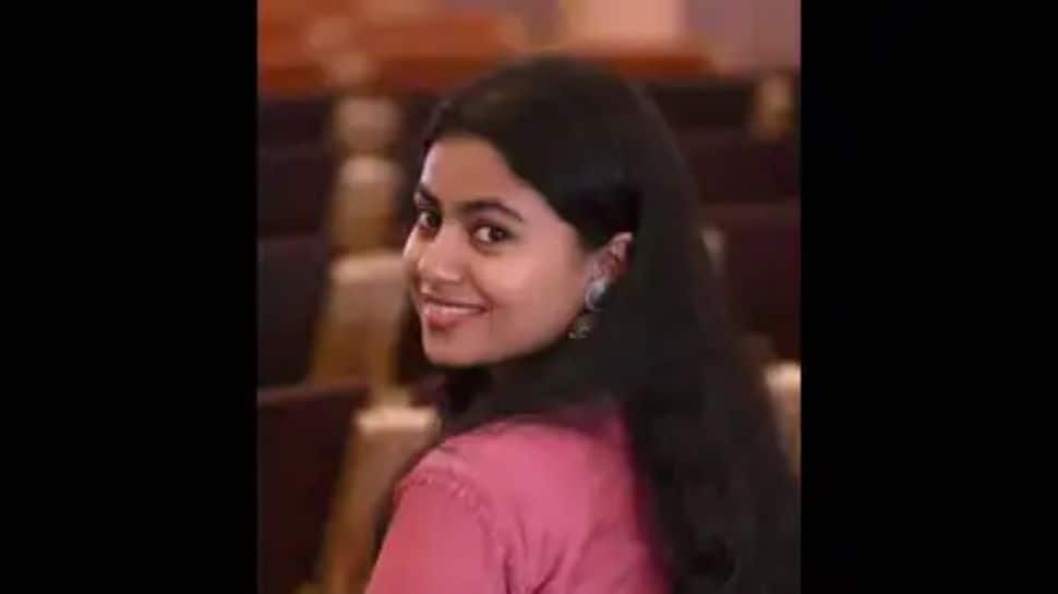 She Missed Out On Medicine, Told She Couldn’t Do It – Now Bags Rs 72.3L Rolls-Royce Job After Cracking Toughest Test