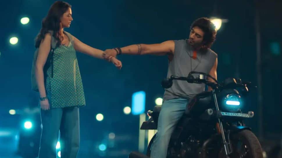 Saiyaara Advance Booking: Ahaan Panday’s Debut Film Targets Rs 7 Cr Opening, Rakes in Big Numbers Even Before Release