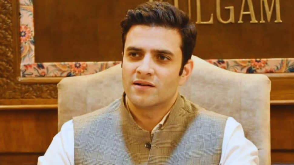 Who Is Athar Aamir Khan?