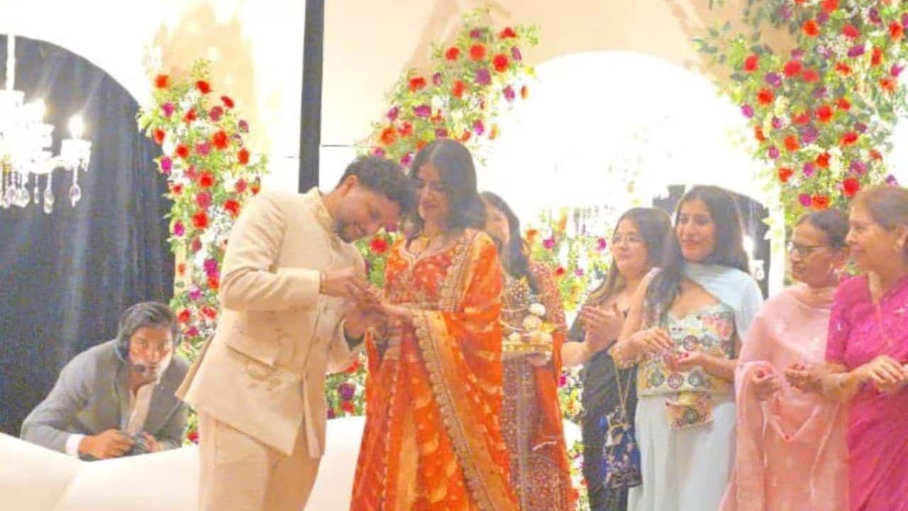 9. Kuldeep's Sherwani Look Draws Style Buzz 9. Kuldeep's Sherwani Look Draws Style Buzz