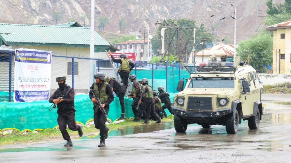 North Kashmir: Three Terrorist Associates Arrested With Arms In Bandipora; UAPA Case Registered