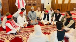 Akhilesh Yadav's Mosque Visit Sparks BJP Outrage Over Political Meeting 