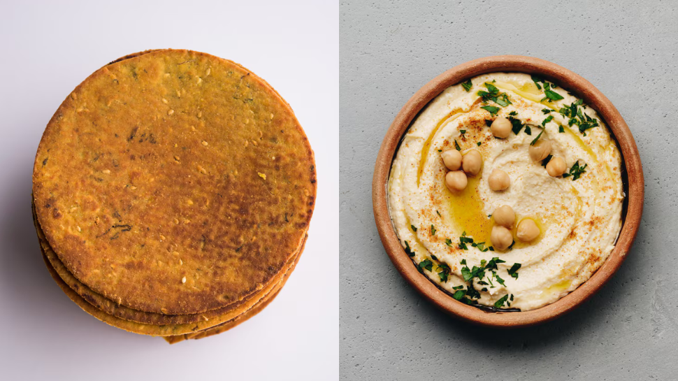 Khakhra with Hummus