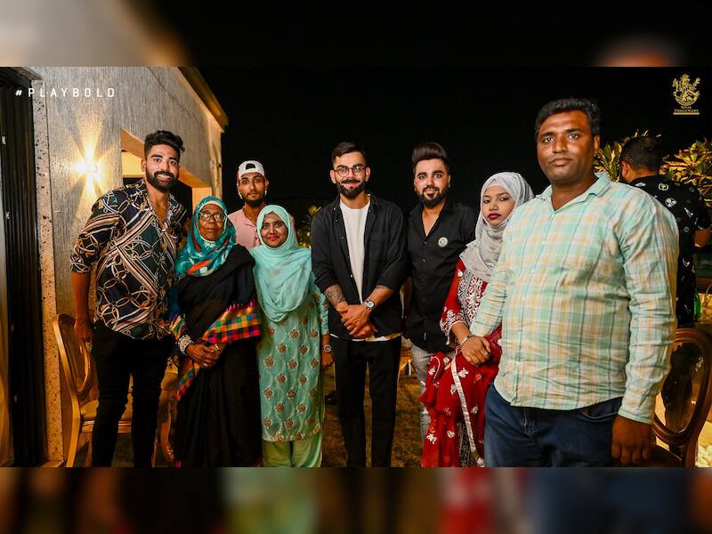 Virat Kohli Visited Mohammed Siraj's Home 