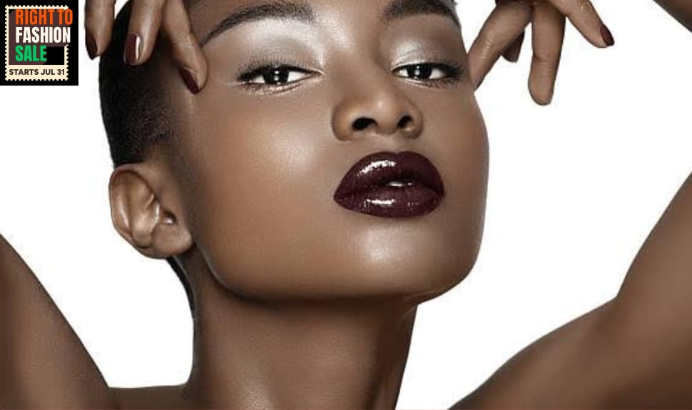 Shop Glossy Lipsticks at Myntra Right to Fashion Sale