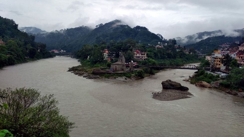 Monsoon Disruptions In Himachal: 399 Roads, 704 Power Lines, 178 Water Schemes Hit