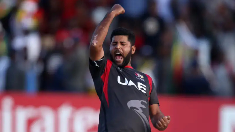 3. Mohammed Naveed (UAE) - 11 wickets