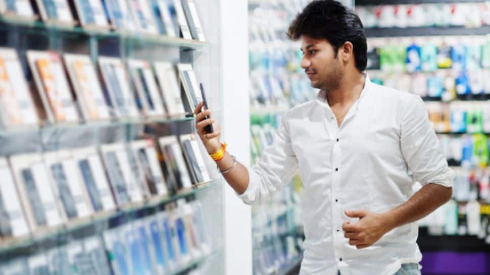 India’s Smartphone Market Grows 1% At 70 Million Items In Jan-June: Report India’s Smartphone Market Grows 1% At 70 Million Items In Jan-June: Report