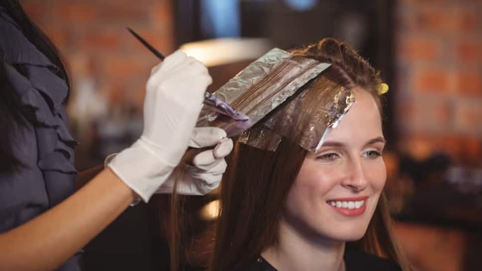 How To Make Natural Hair Colour At Home Using Tea And Coffee For A Chemical-Free Hair Dye