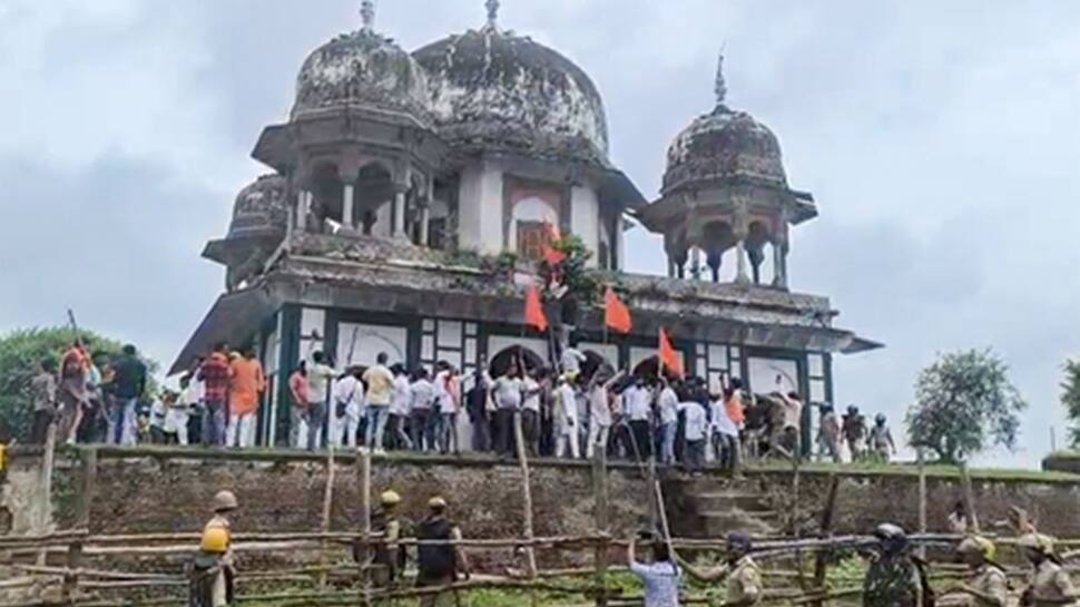 Row Erupts In UP After Tomb Outside Fatehpur Mausoleum Vandalised Amid Hindu Temple Claims
