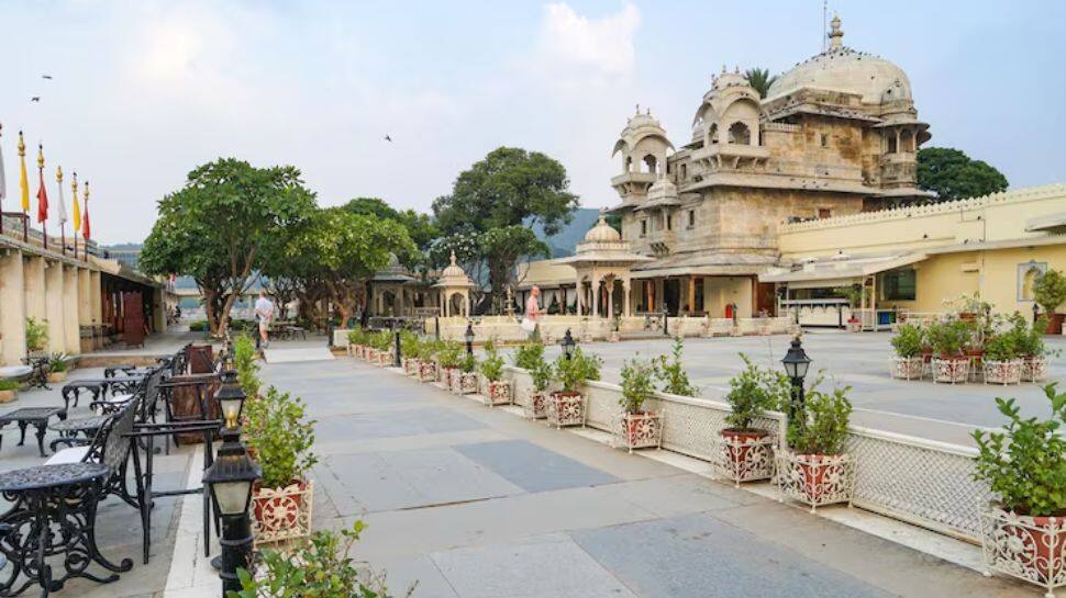 Udaipur – The Venice of the East Udaipur – The Venice of the East