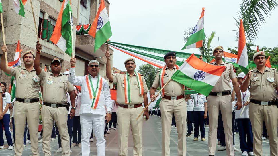 I-Day: Delhi Police Deploys AI Surveillance, 20,000 Personnel For Red Fort Celebrations; Security Stepped Up In Key Cities