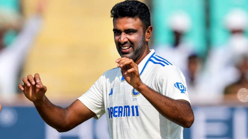 6. Ravichandran Ashwin: Fastest to 300 Test Wickets (54 matches)